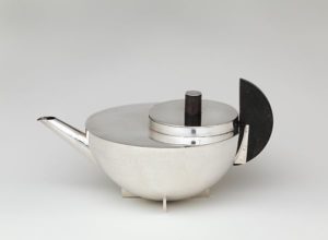 Peça em metal de Marianne Brandt - Fonte: Casa Vogue